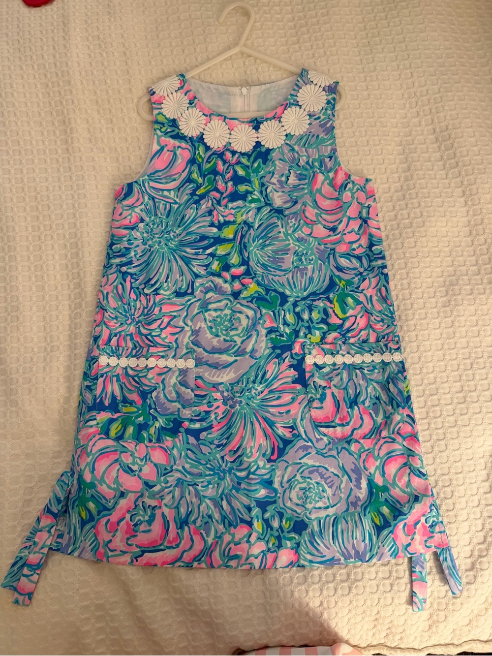 Lilly Pulitzer Sleeveless Floral Shift Dress in Blue & Pink